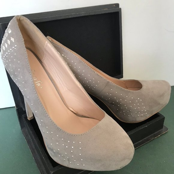 Charming Charlie Taupe Suede Platform Stilettos - Picture 6 of 12